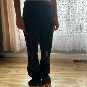 PacSun Black Straight Leg Jeans with Knee Rip